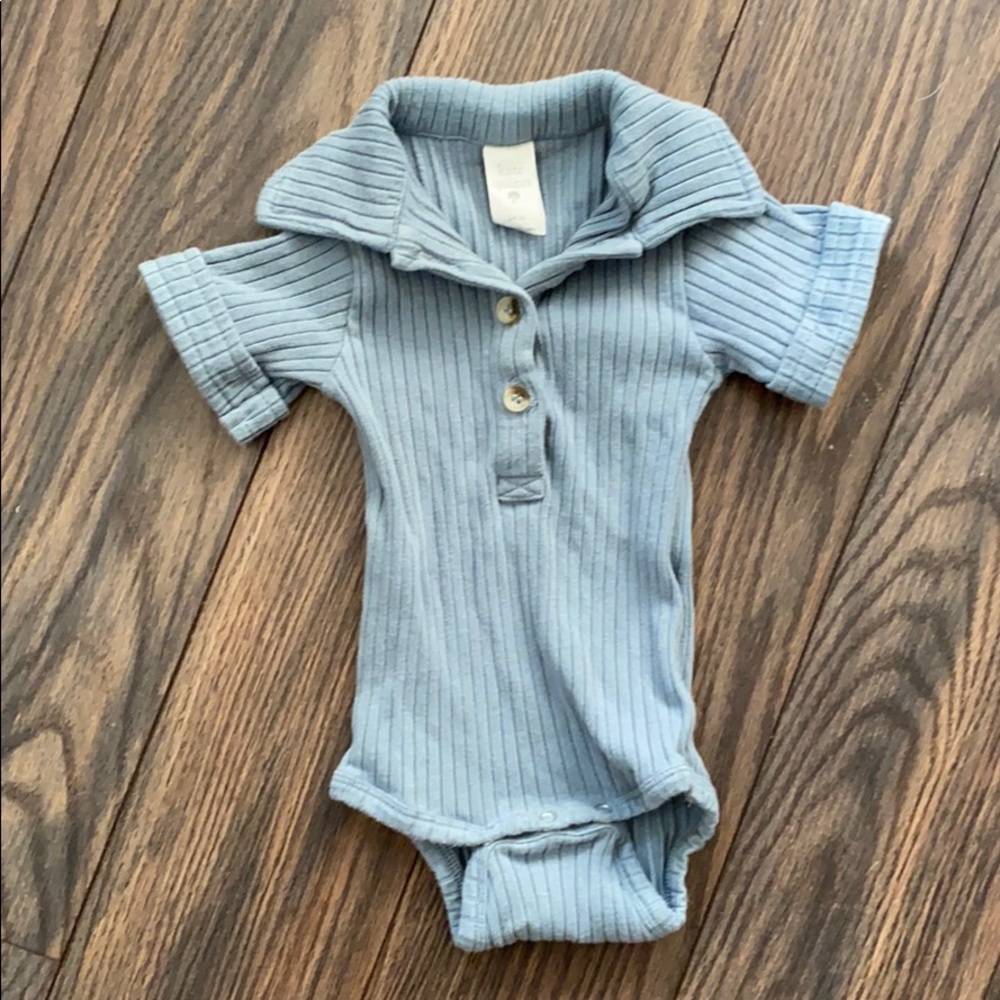 Kate Quinn 3-6 month ribbed bodysuit